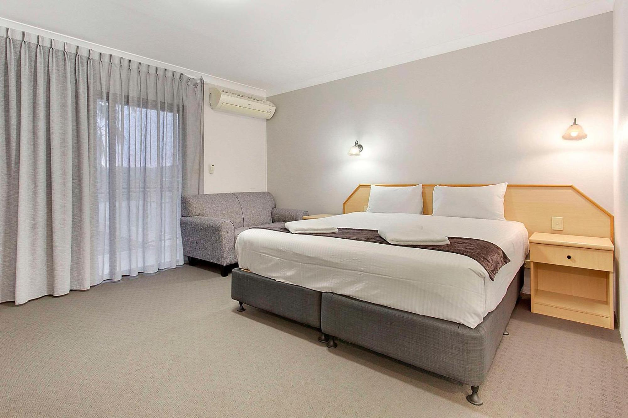 Econo Lodge Gateway Тамуорт Экстерьер фото